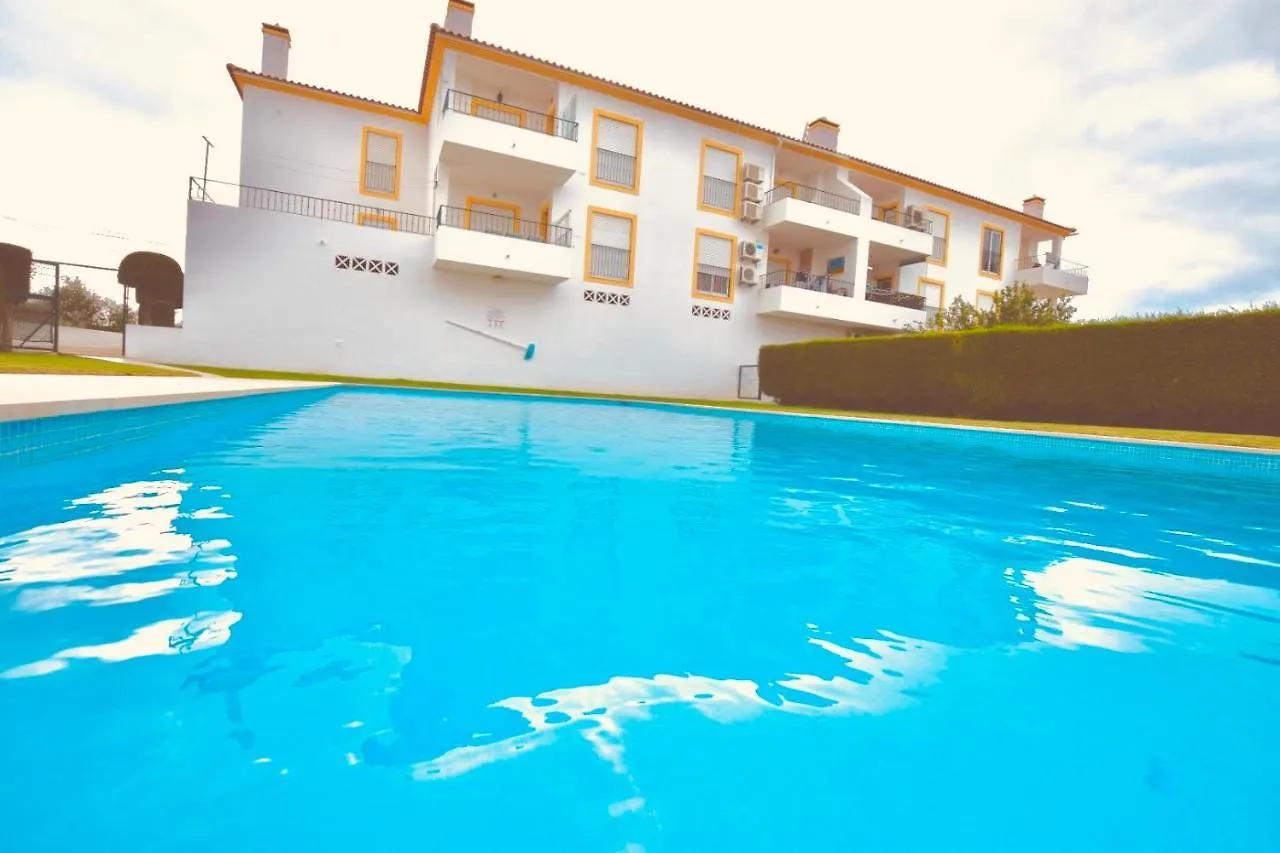 Estrada de, Urbanizacao,edificio laranjal,apartment 18,vale carro, 8200-596 Albufeira 0*,