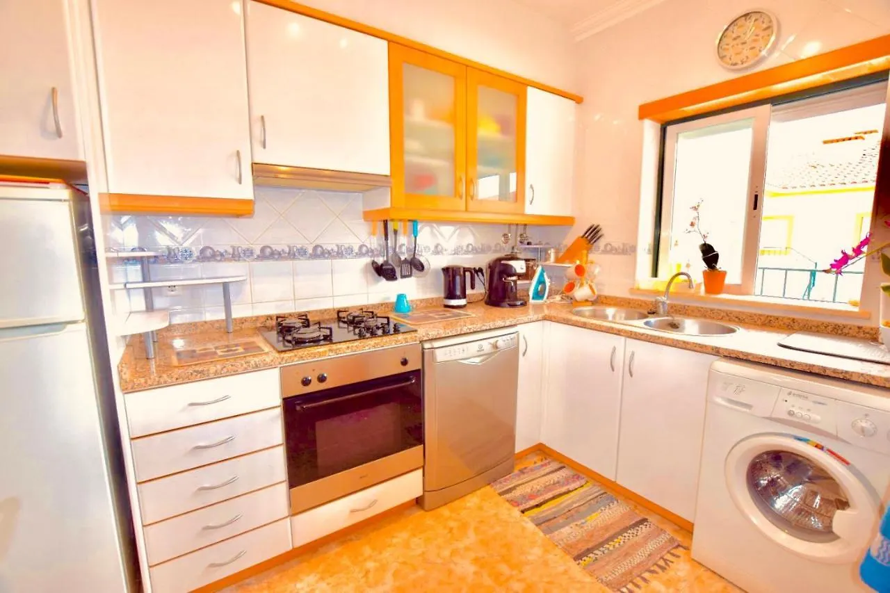 Apartamento Estrada de, Urbanizacao,edificio laranjal,apartment 18,vale carro, 8200-596 Albufeira